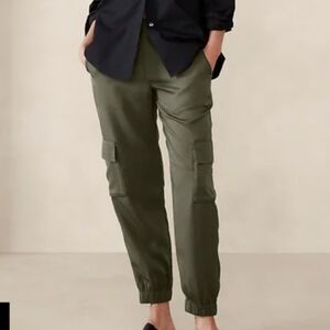 New BR Tencel Pull On Jogger Pants Size M